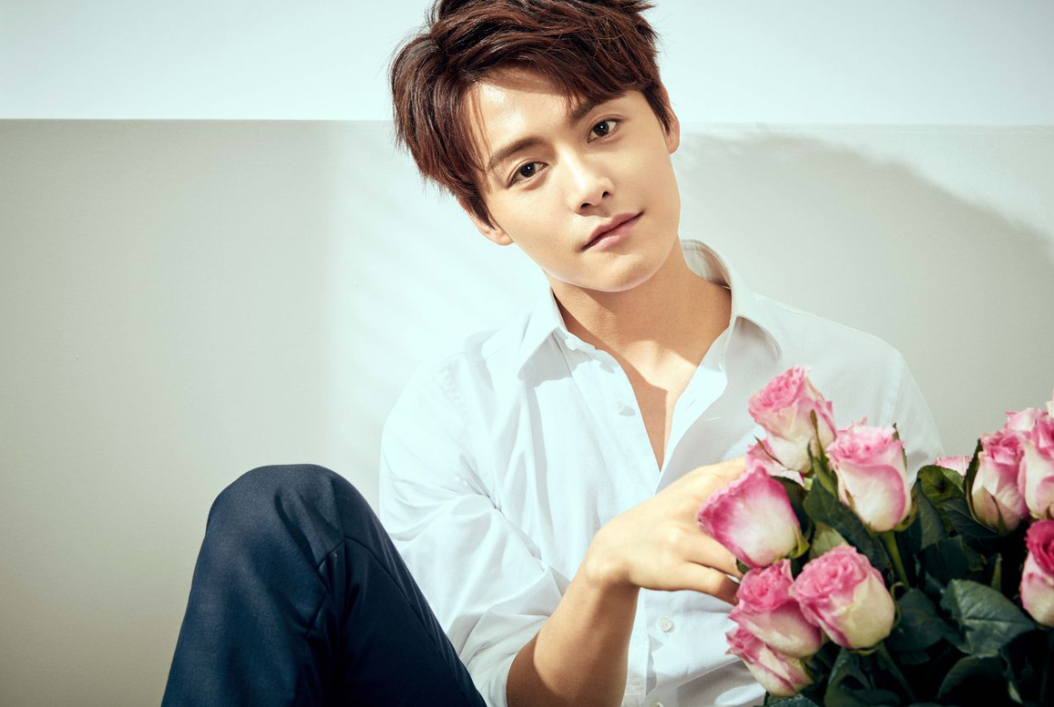 回顾马天宇目睹弟弟被抵债为赚钱错过爷爷葬礼成名背后有心酸