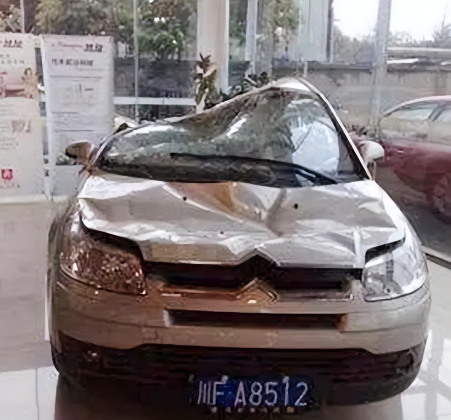 回顾汶川地震幸存的一辆神车被纪念馆收藏只因车牌太特殊