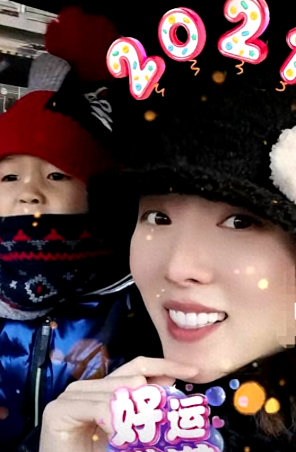 高远是李思思在校园活动中的得力助手,从大一开始他们的合作如影随形.