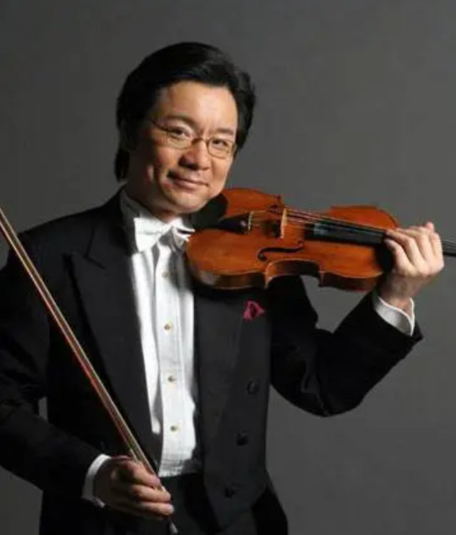 吕思清,1969年11月26日出生于山东省青岛市,中国小提琴演奏家,毕业于