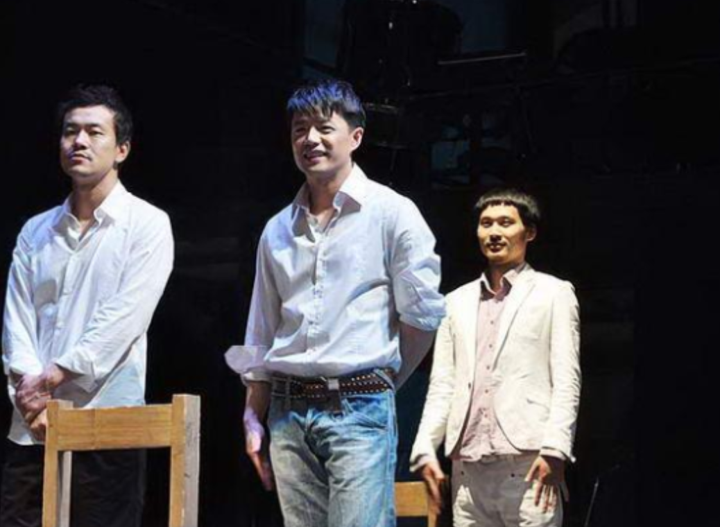 回顾好演员段奕宏38岁娶日籍小师妹成名后哪敢抛弃患难之妻