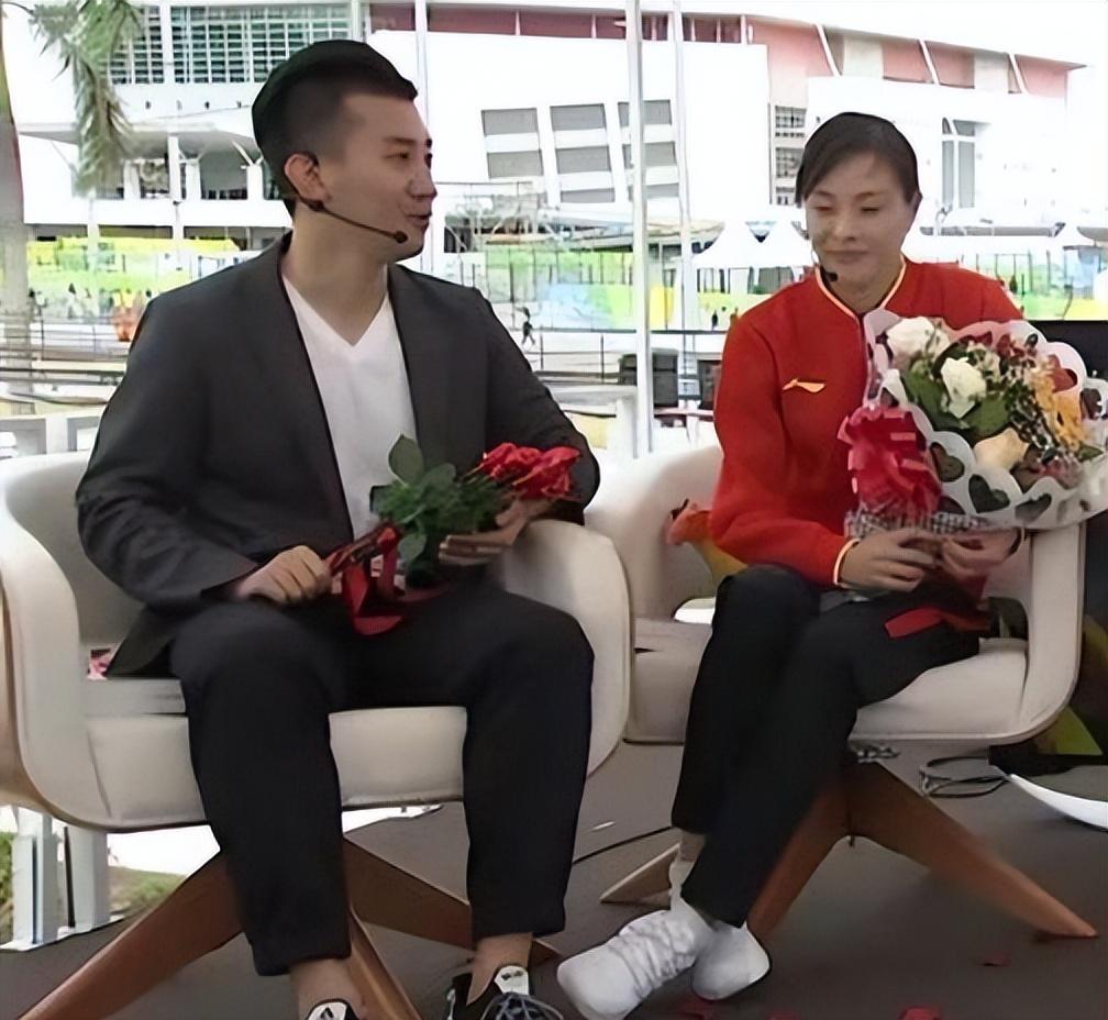 回顾吴敏霞拒嫁豪门嫁普通人张效诚生两子幸福不输郭晶晶