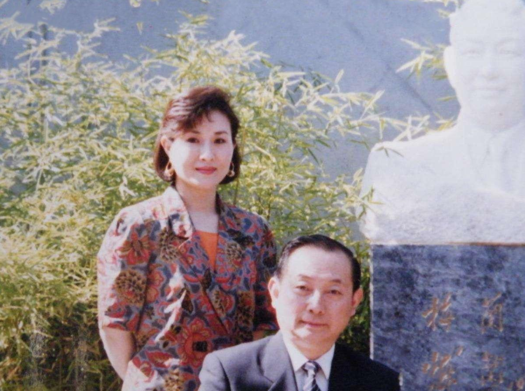 回顾林丽源与梅葆玖恩爱一生却没有生下一儿半女晚年与猫相伴