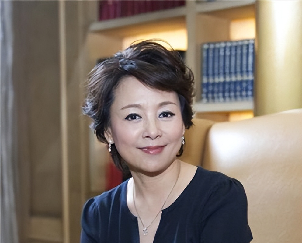 汪嘉伟能力出众颜值高,是体育界一颗冉冉升起的新星,他也一直视张瑜为