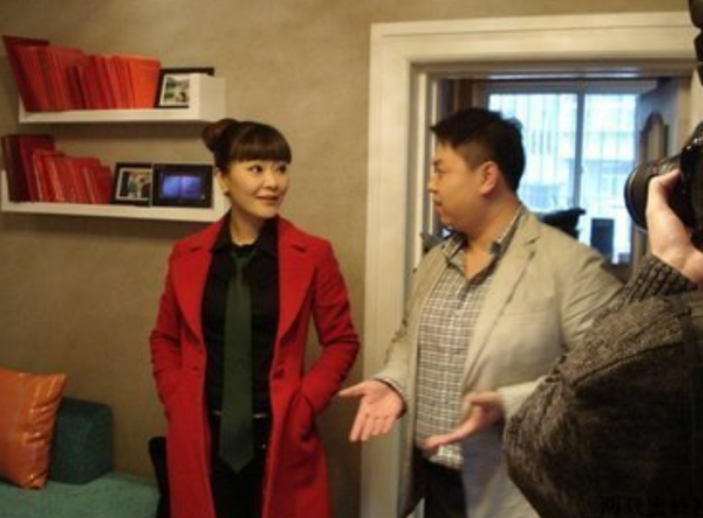 回顾王小骞嫁谭江海丁克愁坏婆婆41岁意外得子全家乐开怀