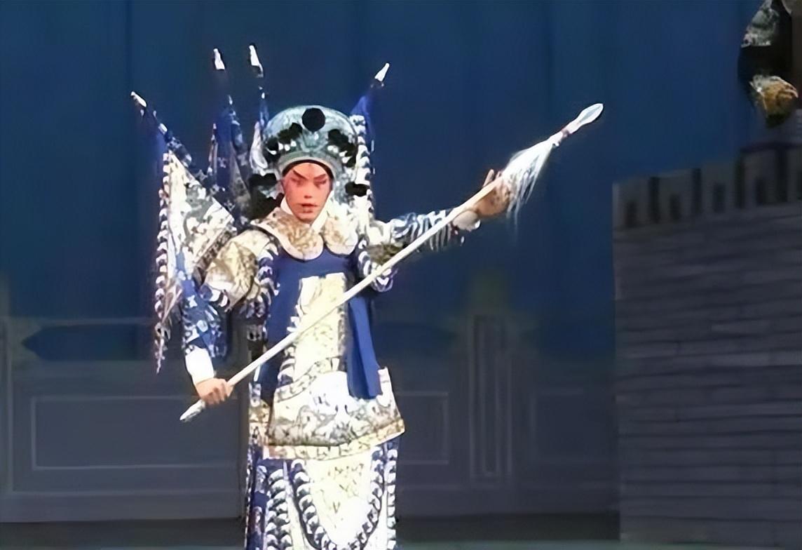 作为当时最红的武生,于荣光的《伐子都》,《长坂坡》,《挑滑车》等