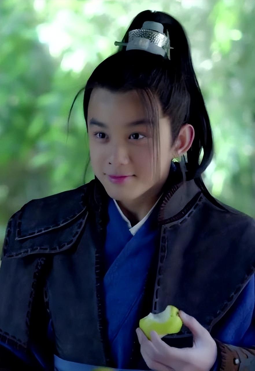 回顾吴磊海报被撤直播被叫停当红演员走到这一步究竟是谁的错