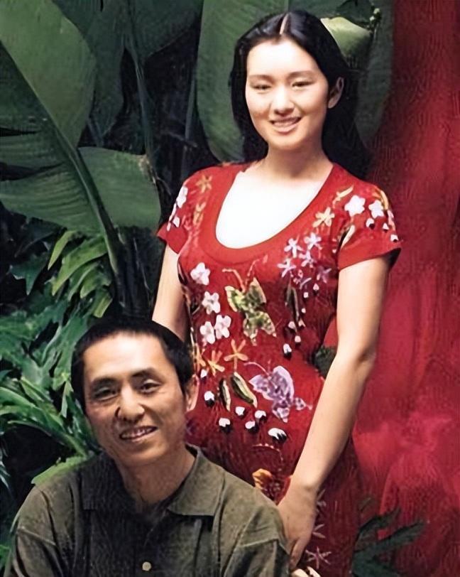 回顾张艺谋原本打算与巩俐结婚结果被一个男人搅散了