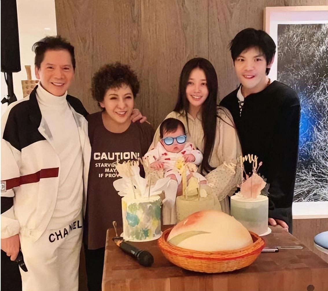 回顾向佐7次恋爱全被向太拒之门外凭啥郭碧婷能成功入豪门