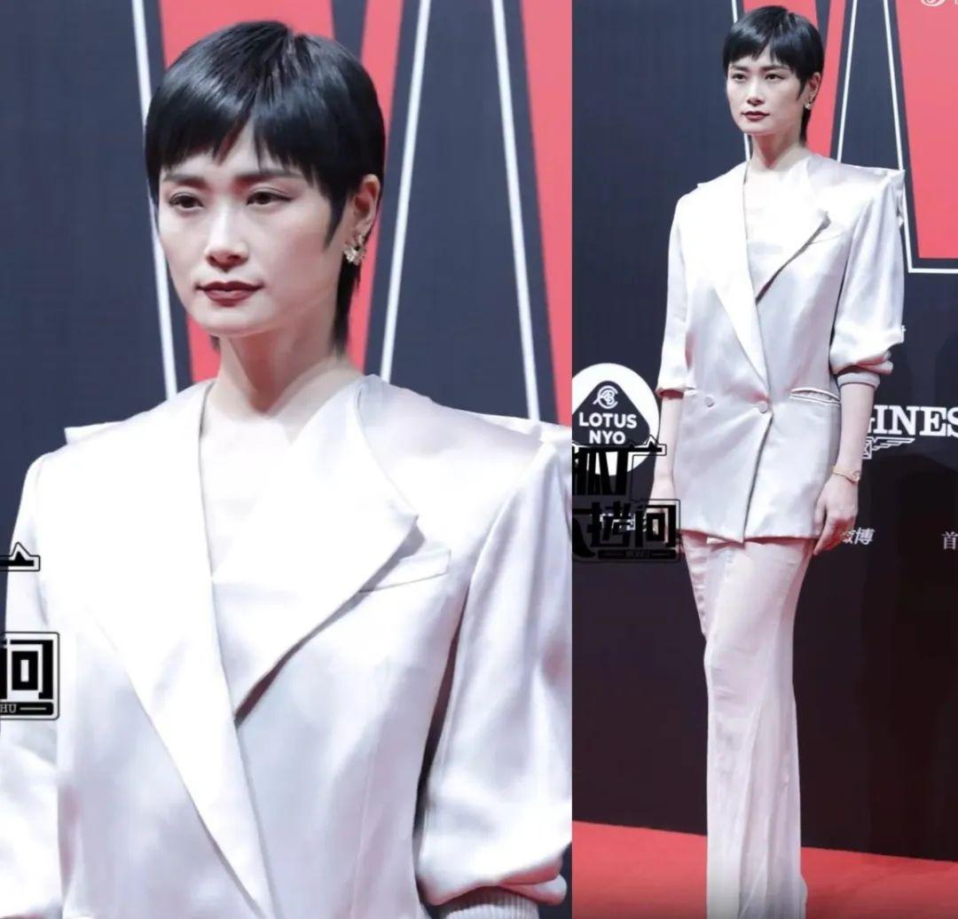 标题瞩目w年度盛典孙俪海清惊艳发型周冬雨裙装尴尬