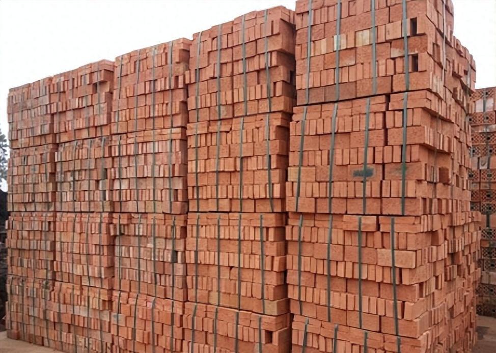 回顾为何我国禁止使用红砖盖房看看它的危害你就明白了