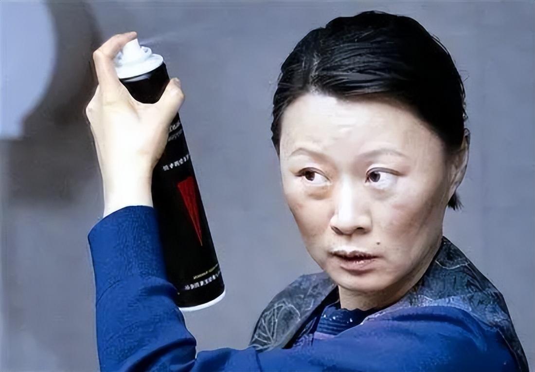 回顾赵海燕24岁生子30岁上大学成副教授与丈夫恩爱至今