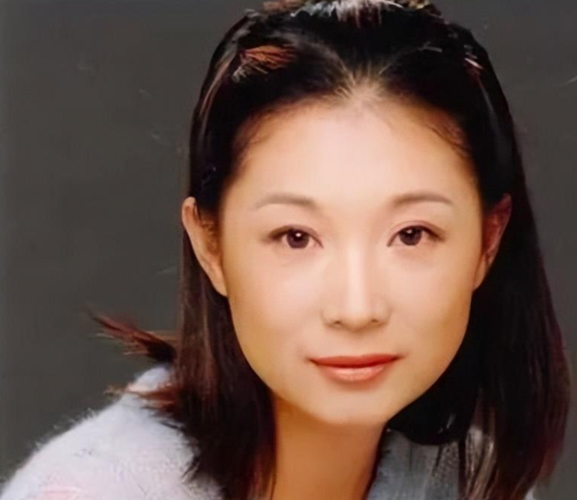 回顾张译娶旺夫的钱琳琳不惧女方二婚带娃结婚17年宠妻如宝