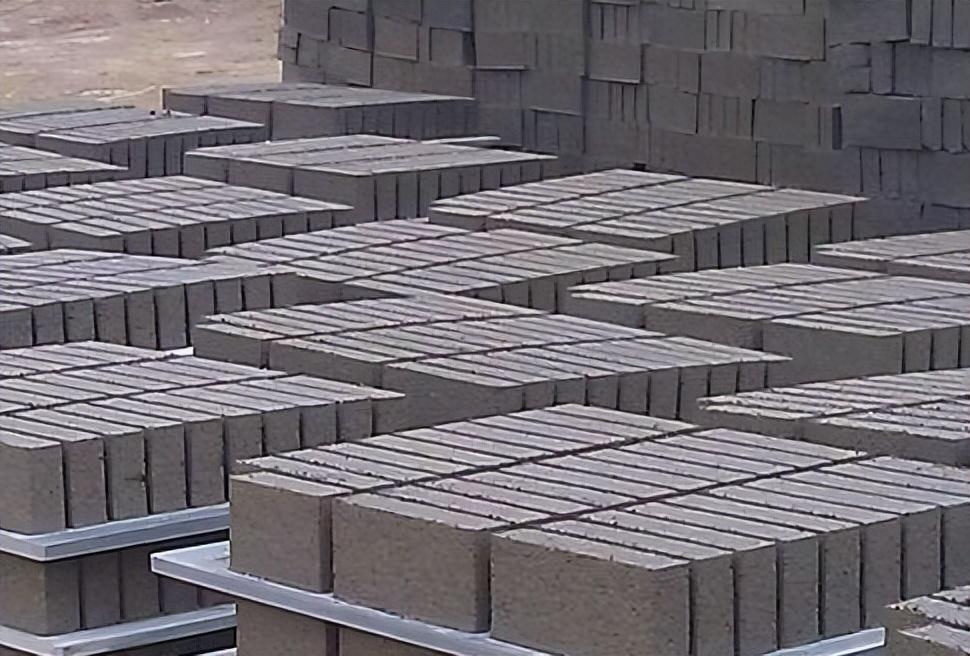 回顾为何我国禁止使用红砖盖房看看它的危害你就明白了