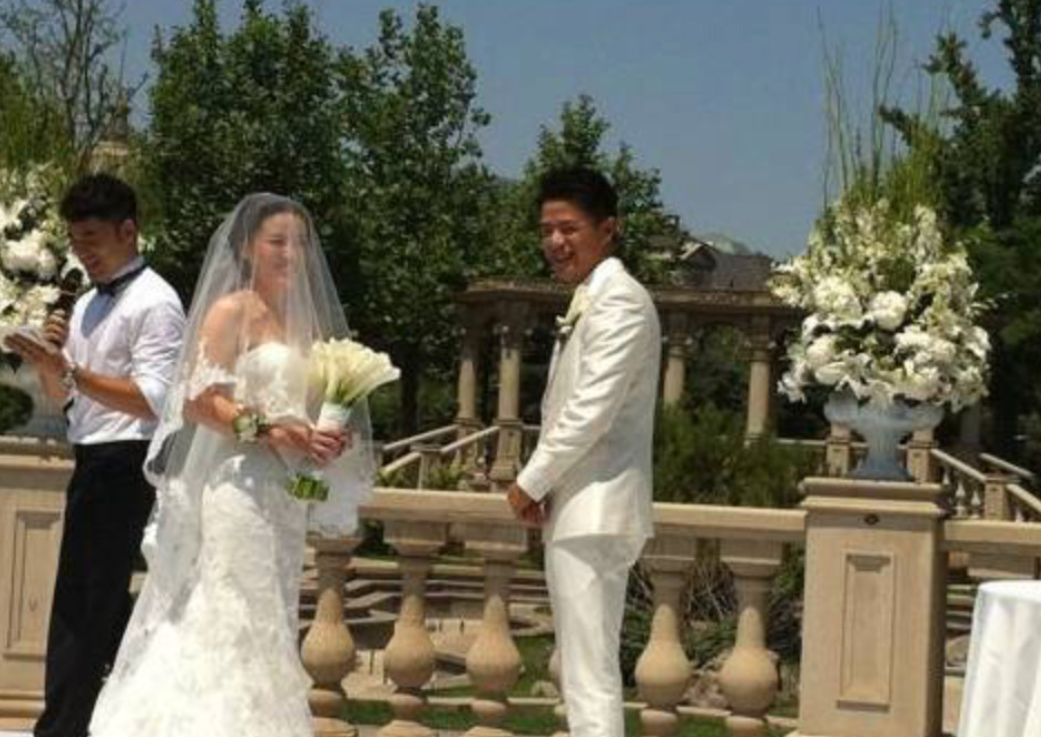 回顾好演员段奕宏38岁娶日籍小师妹成名后哪敢抛弃患难之妻