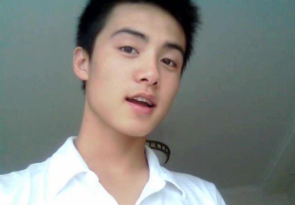 回顾马天宇目睹弟弟被抵债为赚钱错过爷爷葬礼成名背后有心酸