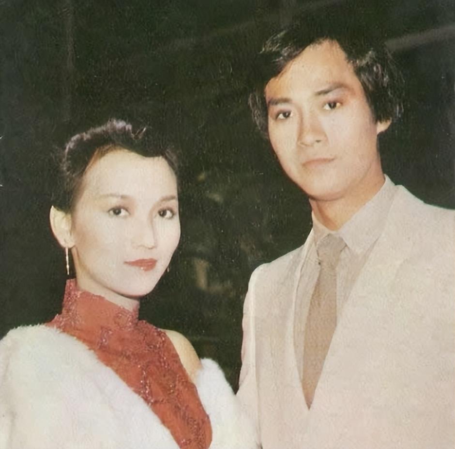 回顾演员郑少秋3段婚姻4个女儿他到底有没有爱过沈殿霞