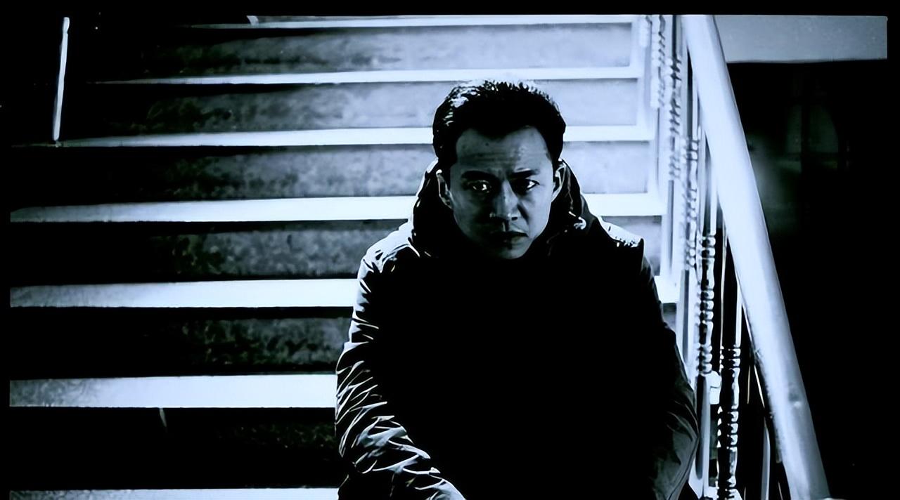 回顾唐曾成就多个剧却还没火是38岁魅力型男却被剩下了