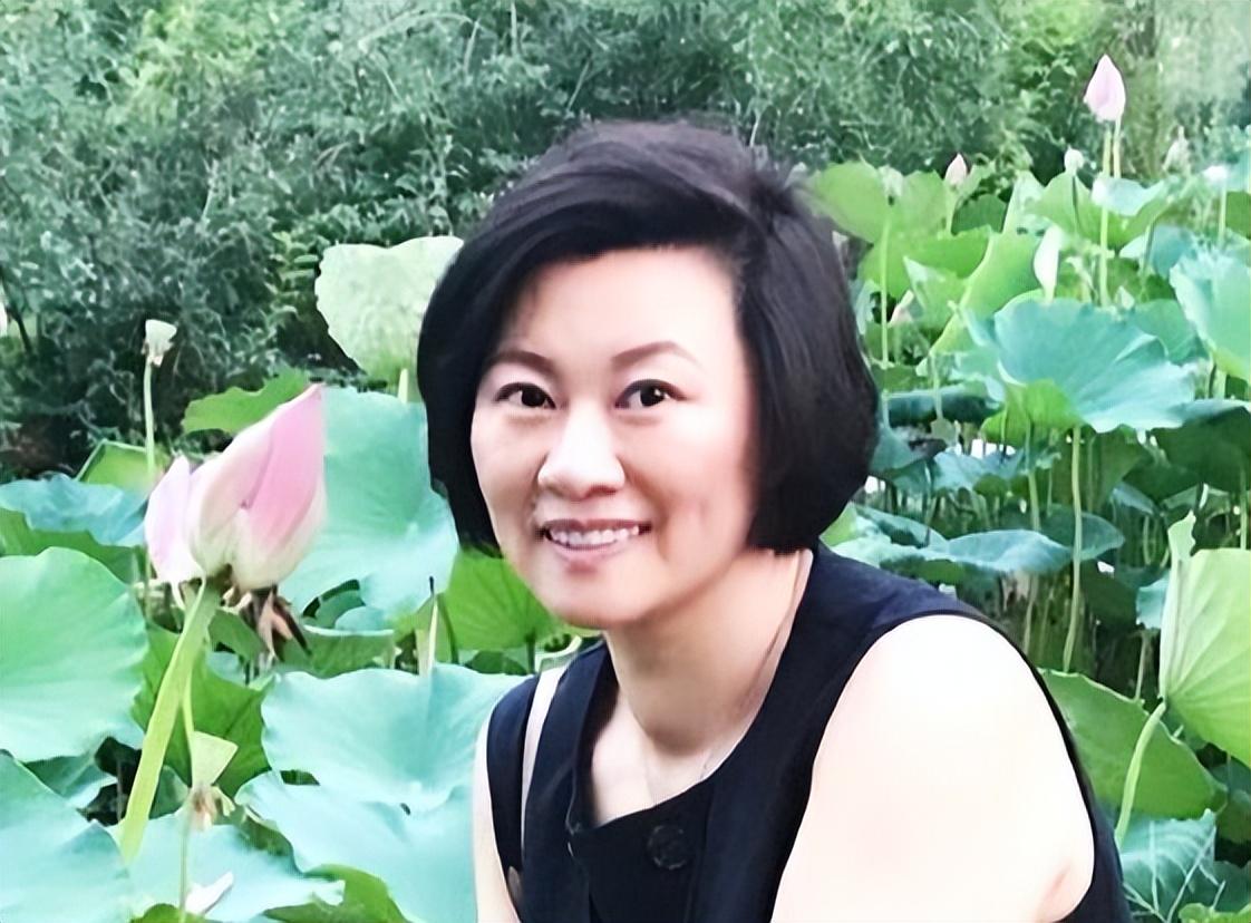 回顾赵海燕24岁生子30岁上大学成副教授与丈夫恩爱至今