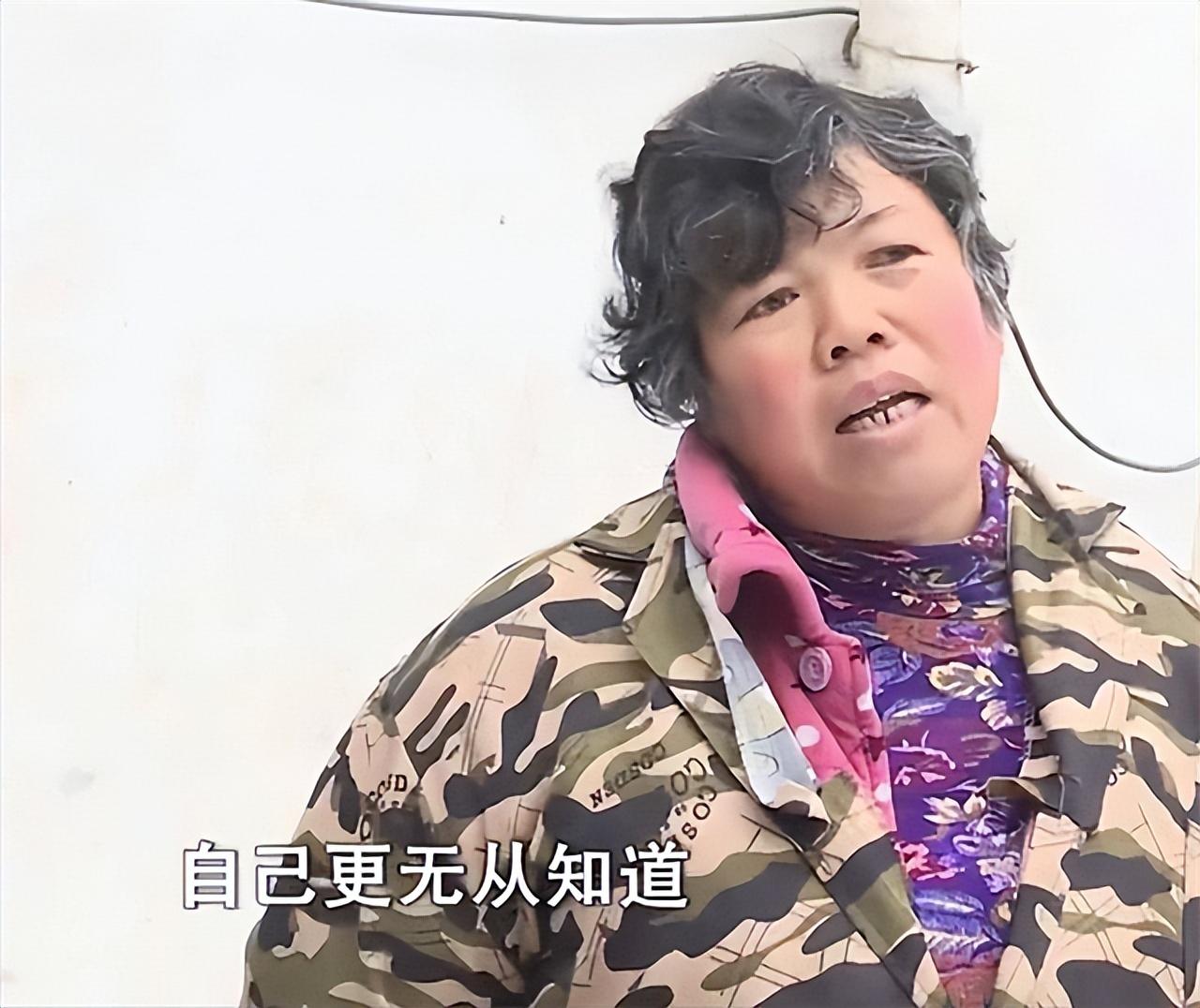 刘成夫妻的宿舍,离王新宇的工地并不远,他很快便找到了二人.