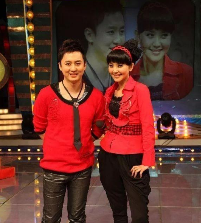 回顾主持人方琼与大8岁领导闪婚婚后分居多年她过得幸福吗