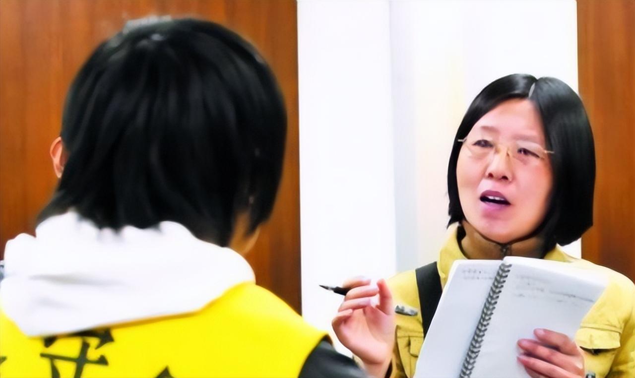 2009年齐萍萍勒死父母后淡定共处4天直言他们总说不想活了