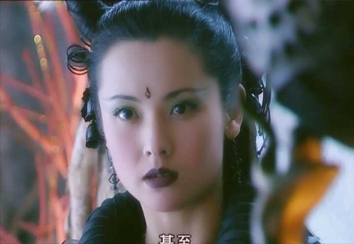 回顾杨明娜41岁结婚生子44岁与演员田亮对簿公堂离婚今怎样了