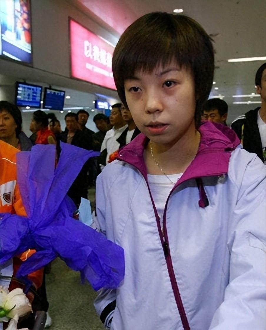 回顾大魔王张怡宁获双圈大满贯退役后嫁给相差20岁的富豪