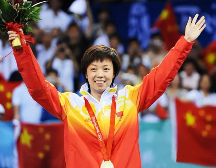 回顾徐威与袁立分手娶世界冠军张怡宁婚后生两子幸福美满