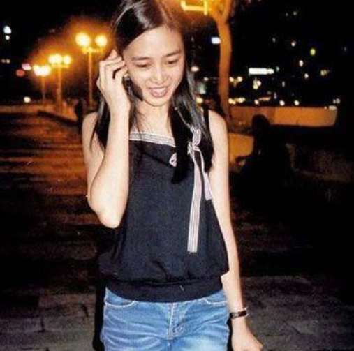 回顾朱丽倩被刘德华藏了21年46岁高龄生子如今苦尽甘来