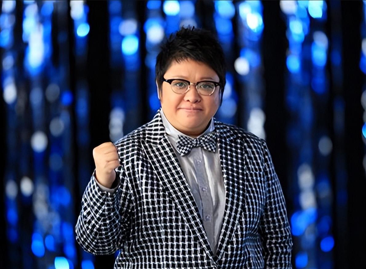 回顾歌手韩红从小和奶奶相依为命至今不婚背后原因令人心酸