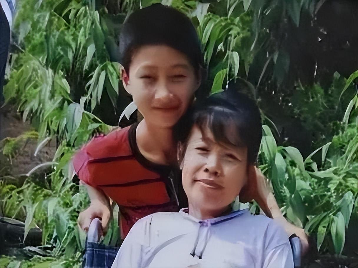 回顾靠捡破烂为生高考744分让清华校长跑家里的庞众望今怎样