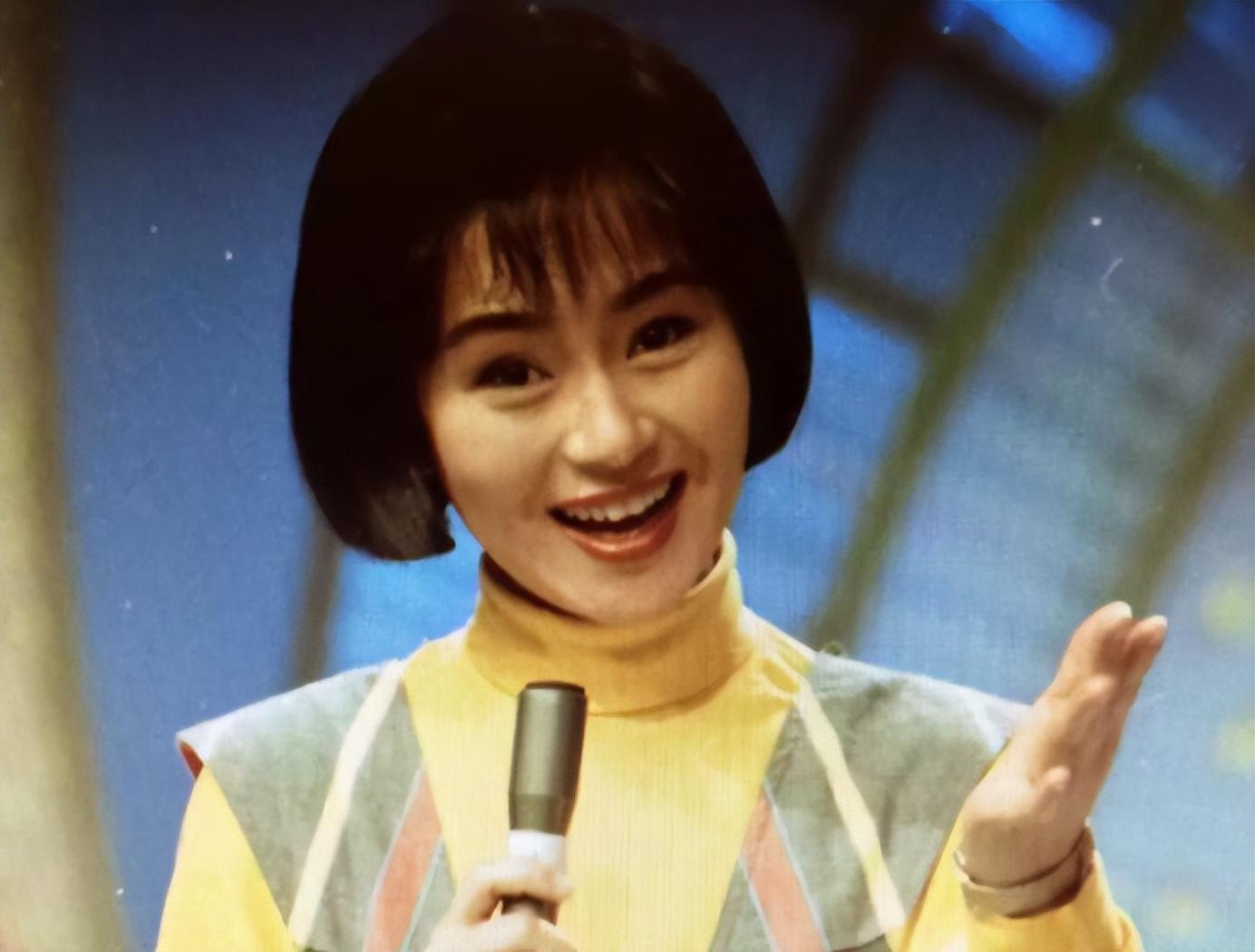 回顾鞠萍离婚后独自带娃二婚嫁给普通人杨硕如今幸福吗