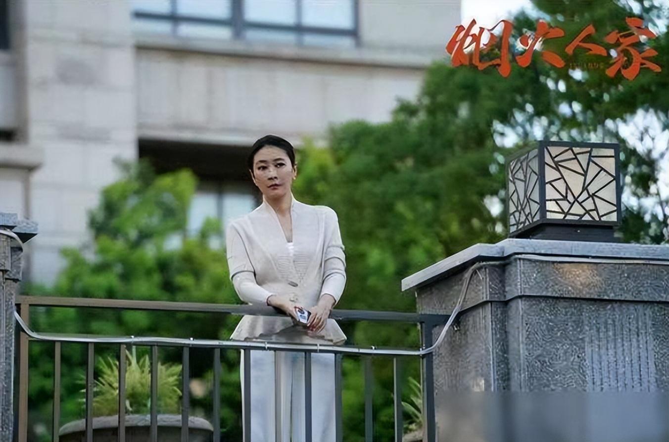 想不到2月才刚结束,国家一级演员徐帆,就给老演员"上了一课"