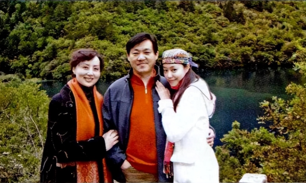 回顾印青与音乐女神结婚创作出上千首歌女儿今子承父业