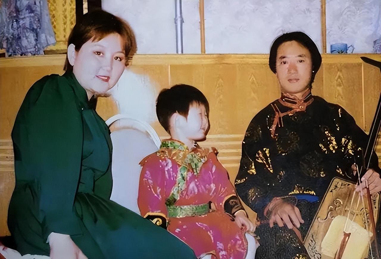 吉祥三宝父亲58岁去世女儿远嫁韩国母亲没能释怀丧夫之痛