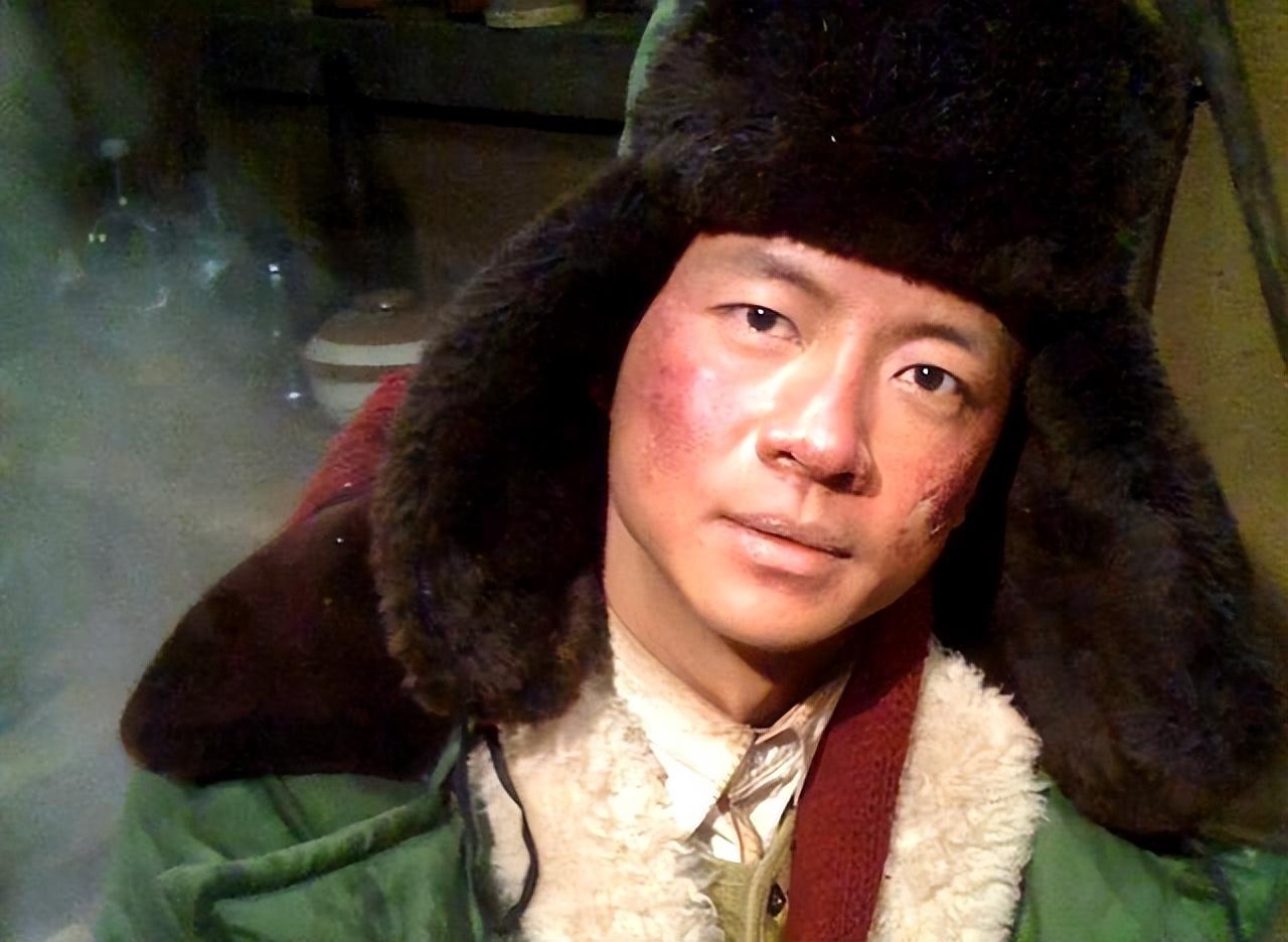 回顾唐曾成就多个剧却还没火是38岁魅力型男却被剩下了