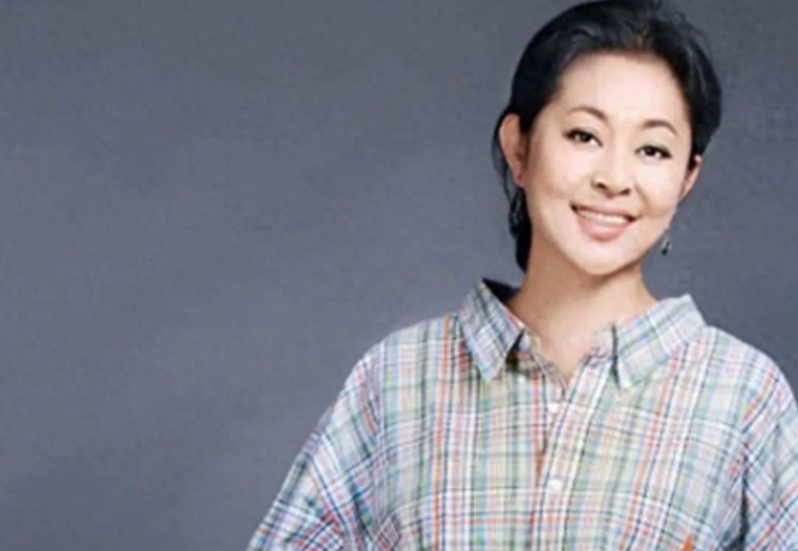 回顾倪萍八年感情遭陈凯歌背叛恨的人是冷漠无情的前夫