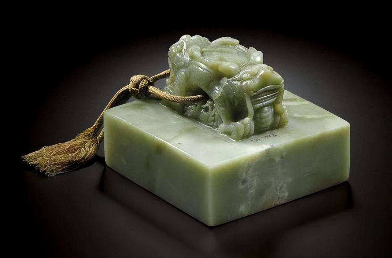 这些玉玺在每个朝代,几乎都只有一国之主才能掌握.