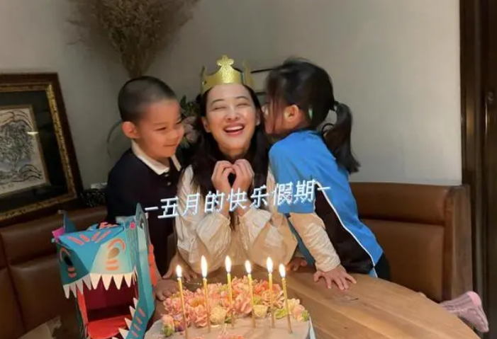 回顾曾剑娶二婚演员妻子梅婷婚后生一儿一女一家幸福甜蜜