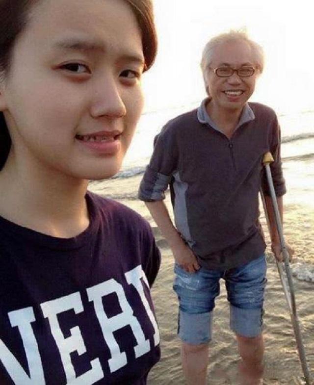 回顾爷孙恋现状曝光26岁林靖恩脸上已无笑容她后悔吗