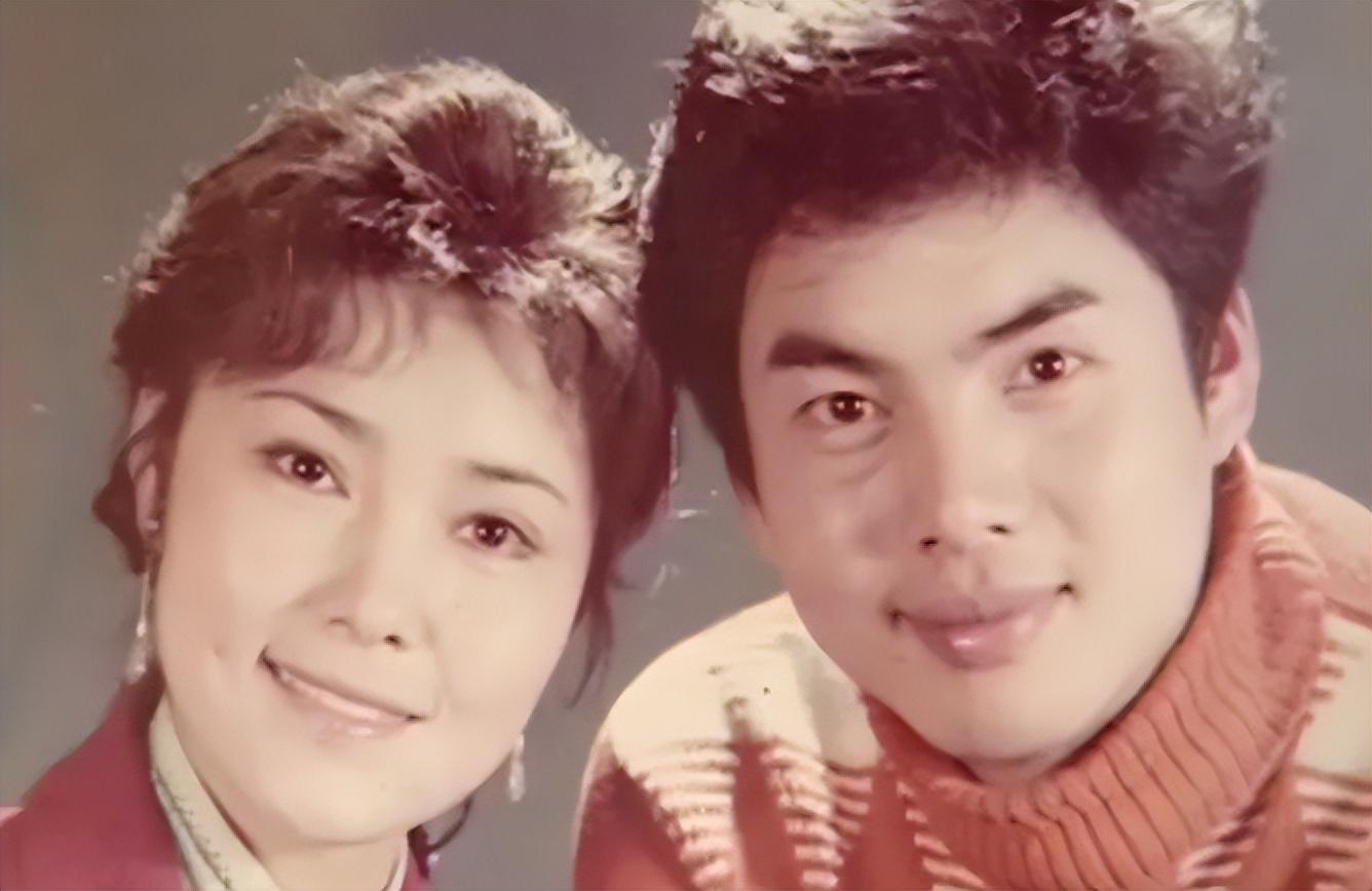 回顾姜黎黎曾身患癌症与丈夫恩爱45年女儿是夫妻二人的骄傲