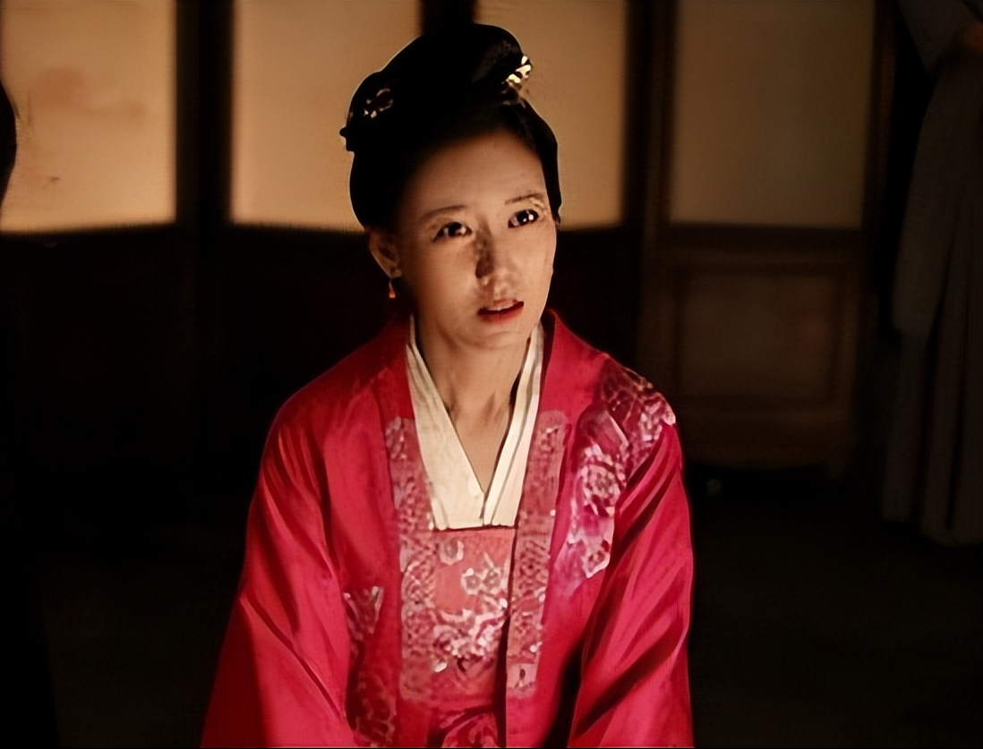 回顾演员高露我这辈子正确的决定就是为普通丈夫生下一儿一女