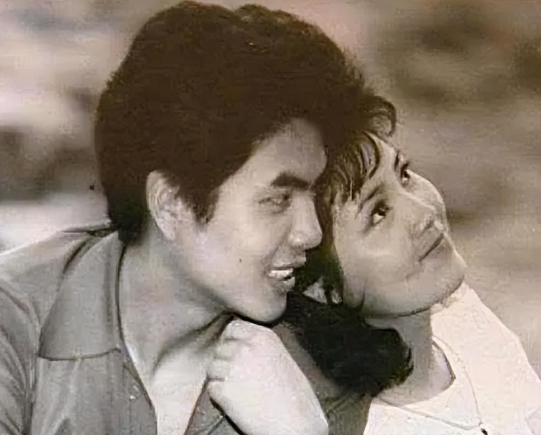 回顾姜黎黎曾身患癌症与丈夫恩爱45年女儿是夫妻二人的骄傲