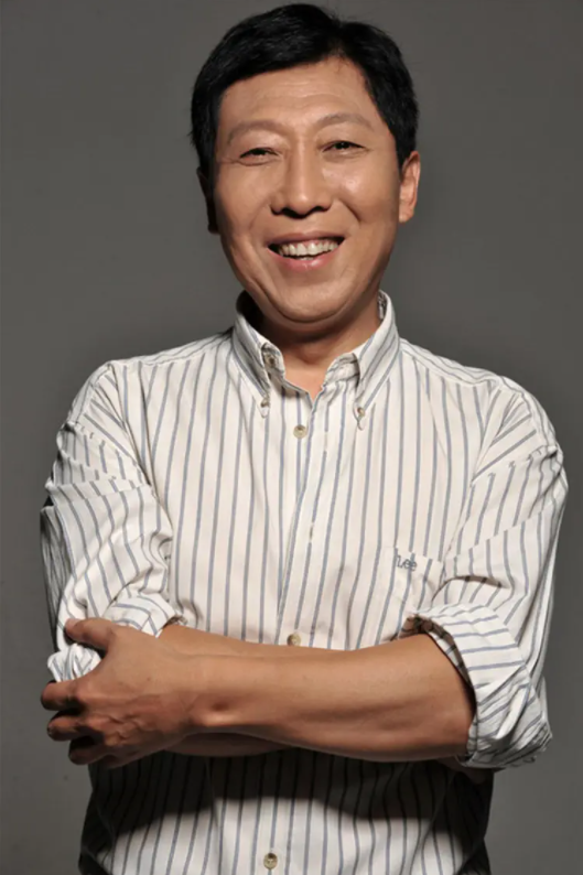 回顾演员韩童生:放弃铁饭碗当演员,妻子不是许娣,只是个普通人