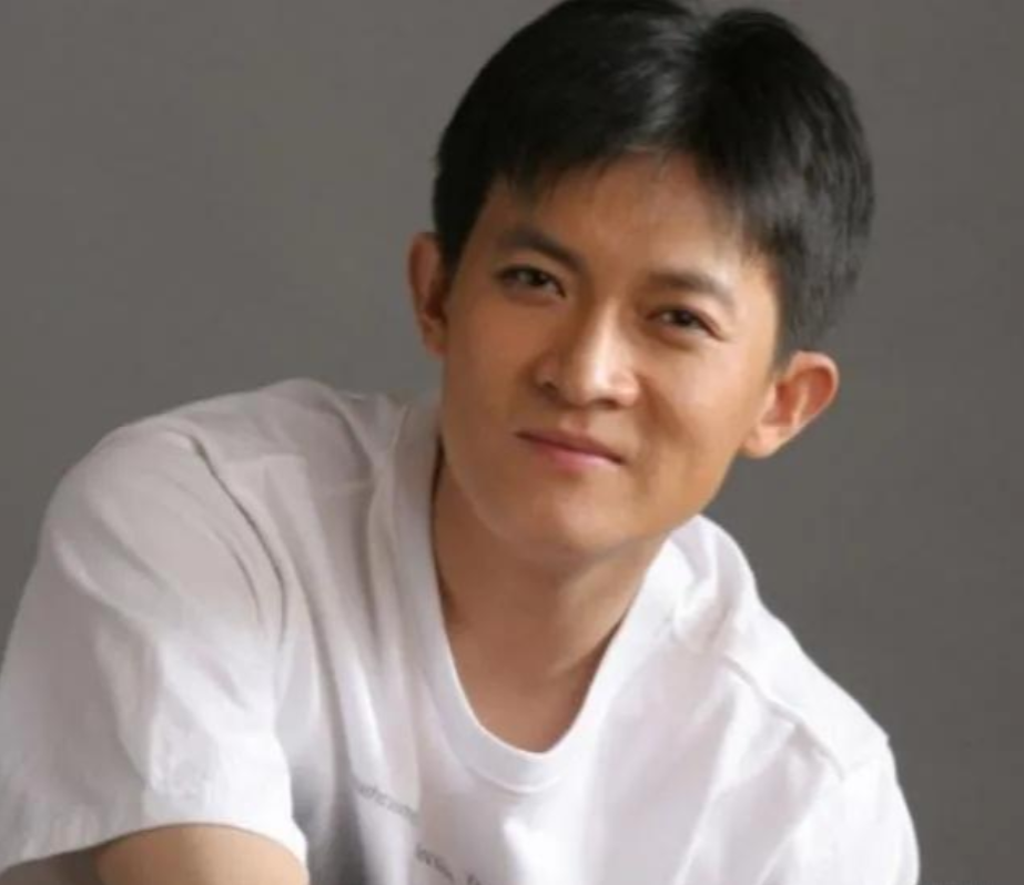 回顾演员杨志刚娶小师妹张静钱交妻子管如今他过得怎么样