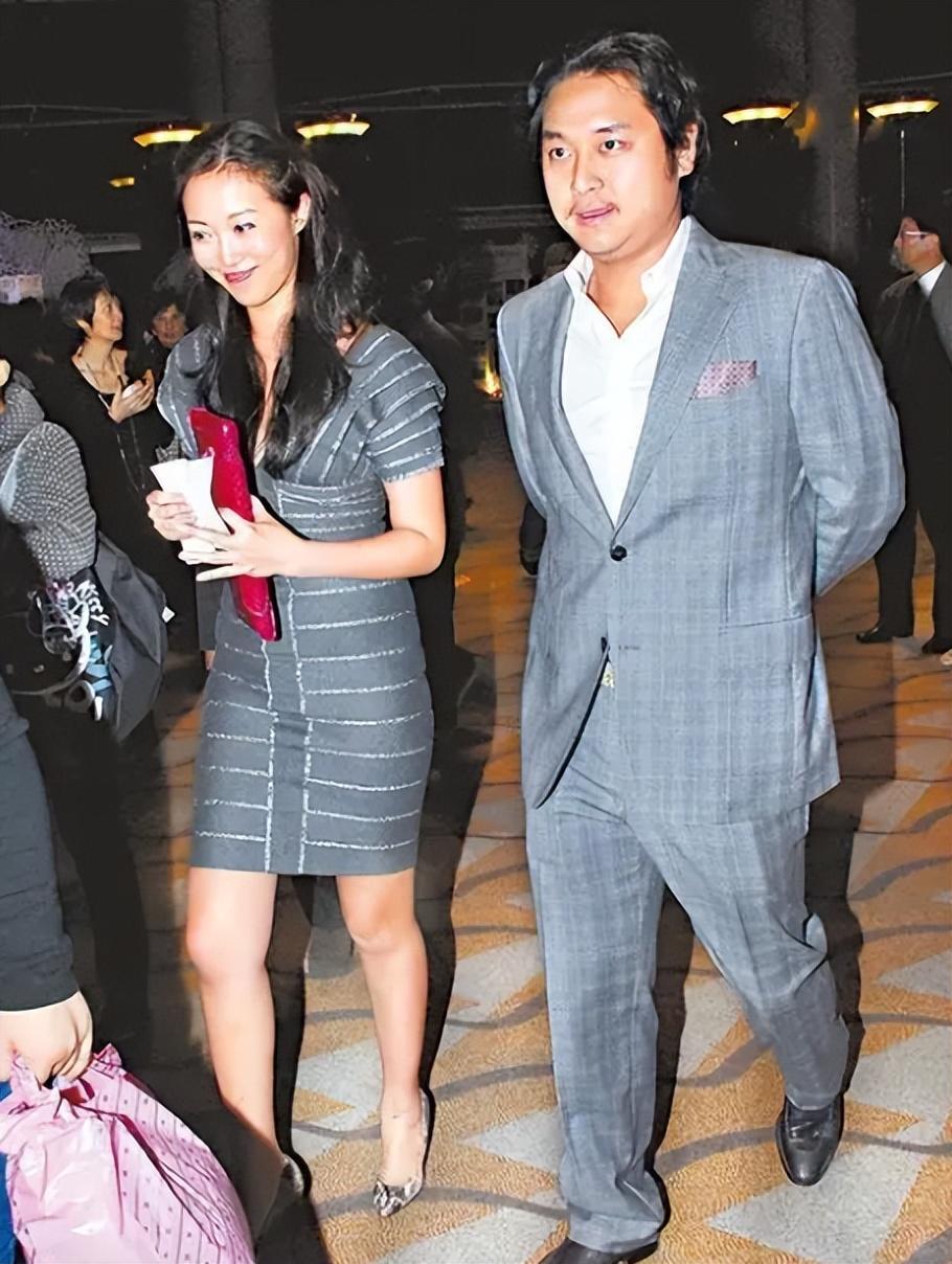 回顾女船王赵式明继承百亿家产嫁小15岁男友后连生2胎