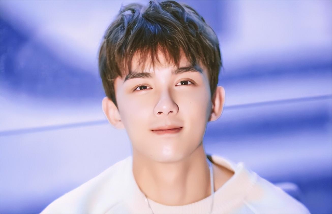 回顾吴磊海报被撤直播被叫停当红演员走到这一步究竟是谁的错