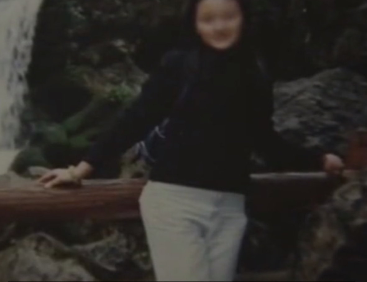 杨增来不及伤感,当务之急还是得确定女儿的身体,精神健康状况.