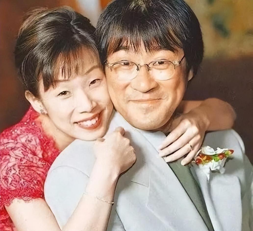 回顾歌手林忆莲李宗盛为她离婚陈辉虹等她20年今却孤单一人